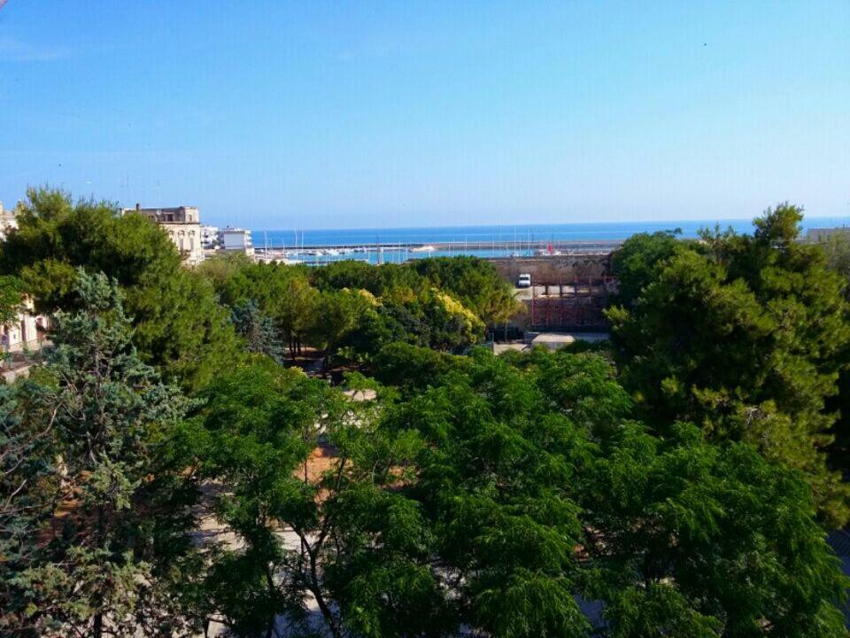 Casa Vacanze La Scalinata Bisceglie Zewnętrze zdjęcie
